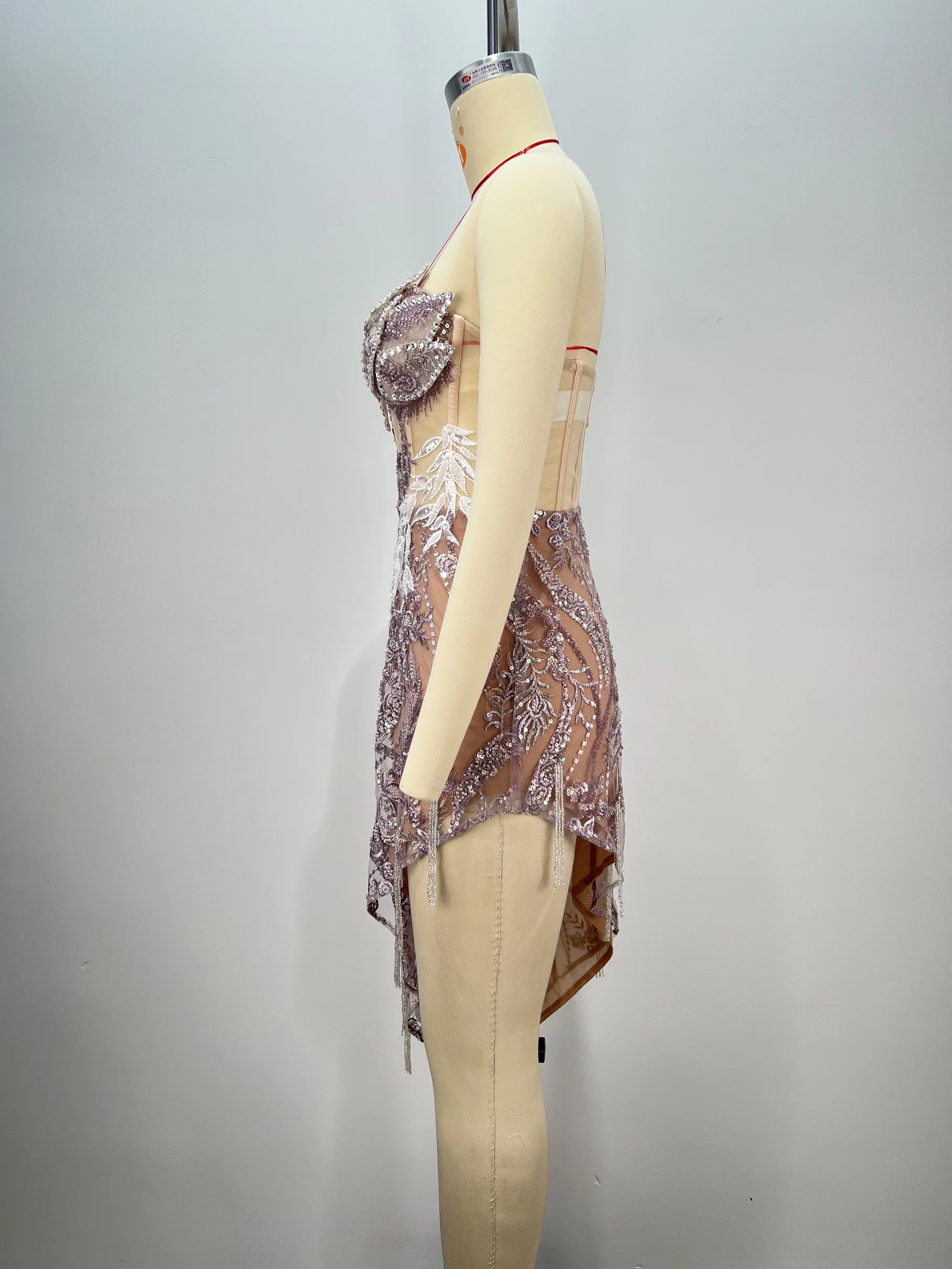 ​ ​ ผ้าพันคอสตรีชุดราตรี 3D ดอกไม้เลื่อม SHEER ตาข่ายไม่สมมาตร Fringe ชุดราตรี ​ ​ ​ ​ ชื่อพังพอน