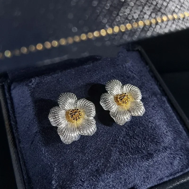 

Retro Light luxury 925 Silver wire drawing Gardenias flowers Drop earrings for women Exquisite Shining Earings Wedding Jewelry