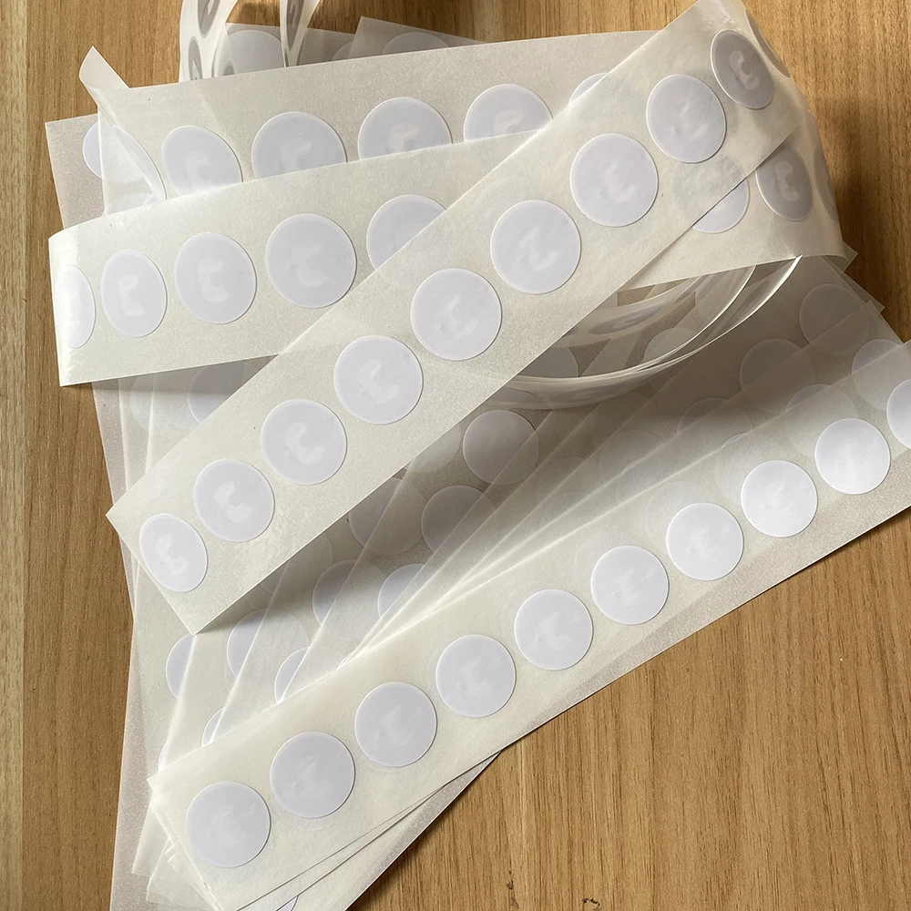 20pcs NFC Tags NFC213 Stickers for iPhone 13.56 MHZ  144 Bytes 25mm Chip Universal Label RFID Tags and All NFC Phones