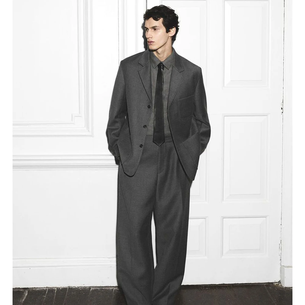 

Простой темно-серый мужской костюм с грудью, комплект из 2 предметов, куртка и брюки, свободный крой с лацканами, мужская офисная повседневная одежда, наряды