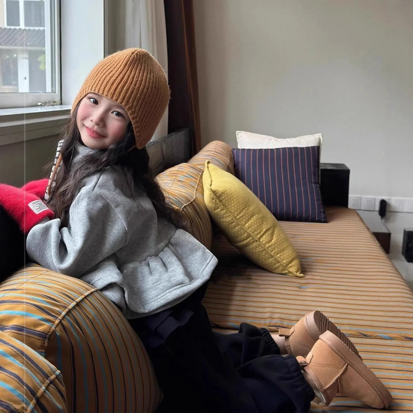 الأطفال سترة الفتيات هيم مزدوج الصوف سميكة سستة معطف فوقي 2025 شتاء جديد ملابس الأطفال الموضة