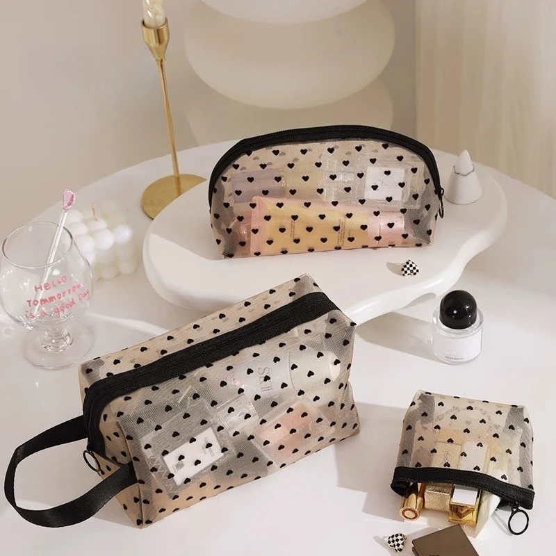 Heart Print Makeup Bag Half Round Mesh Handheld Cosmetic Organizer Ins Style Portable Zipper Travel Toiletry Pouch for Women