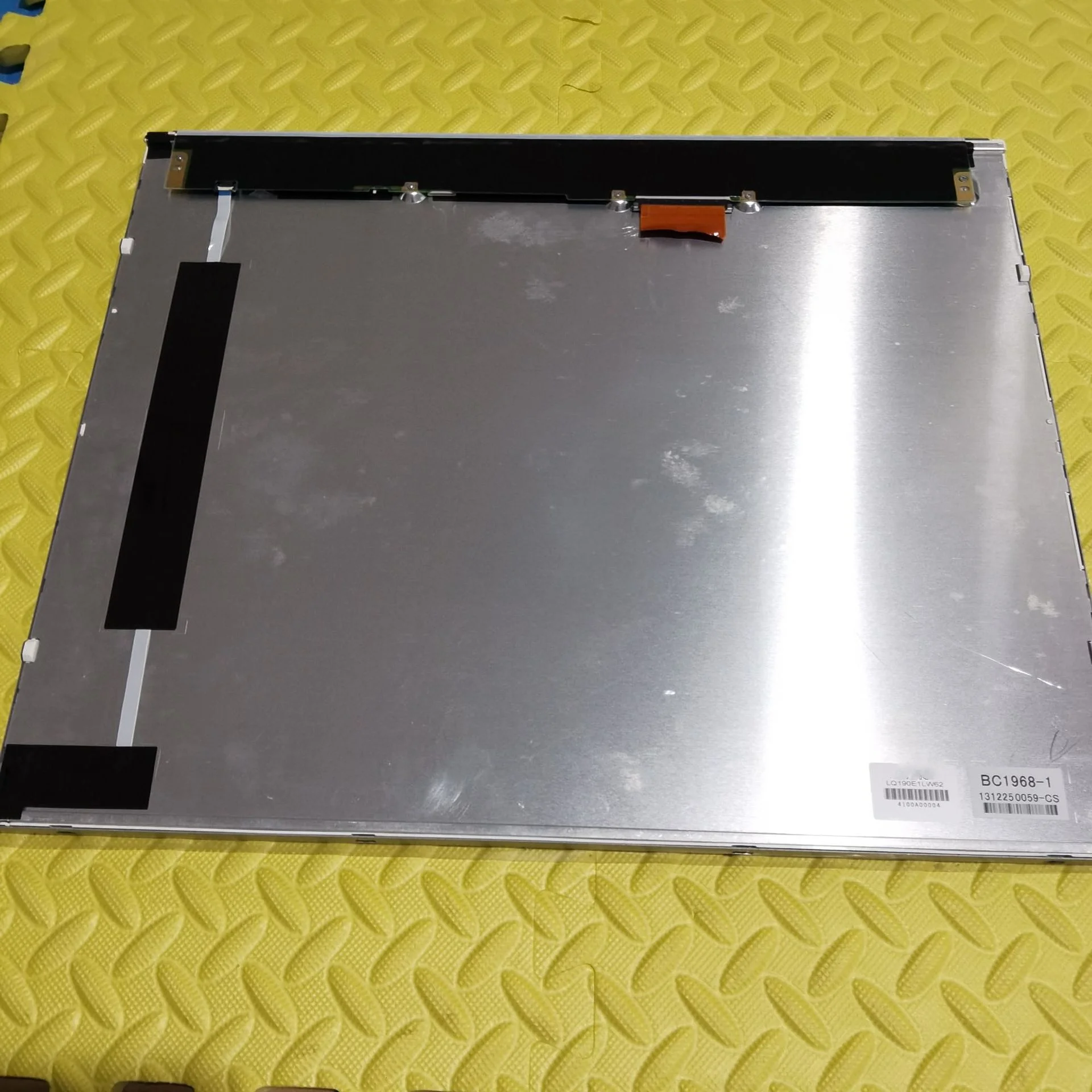 Original LQ190E1LW62 19.0 Inch LCD Screen