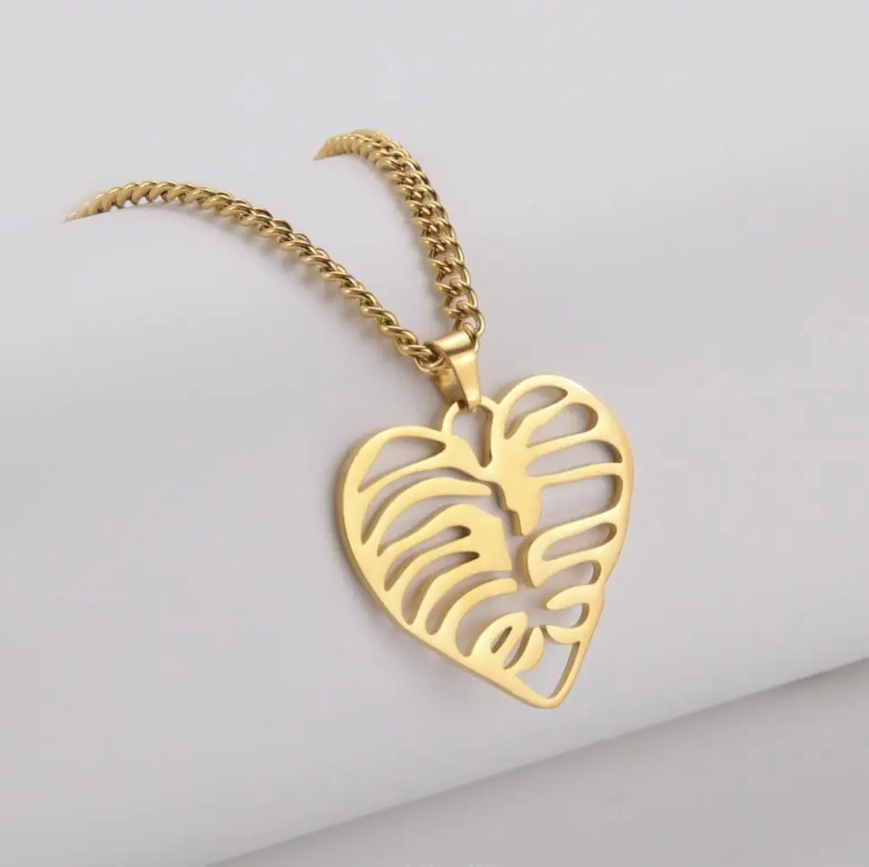 1PC Stainless Steel Necklaces Hollow Overlay Heart Pendant Choker Chain Fashion Necklace For Women Jewelry Party Girl Gift F1322