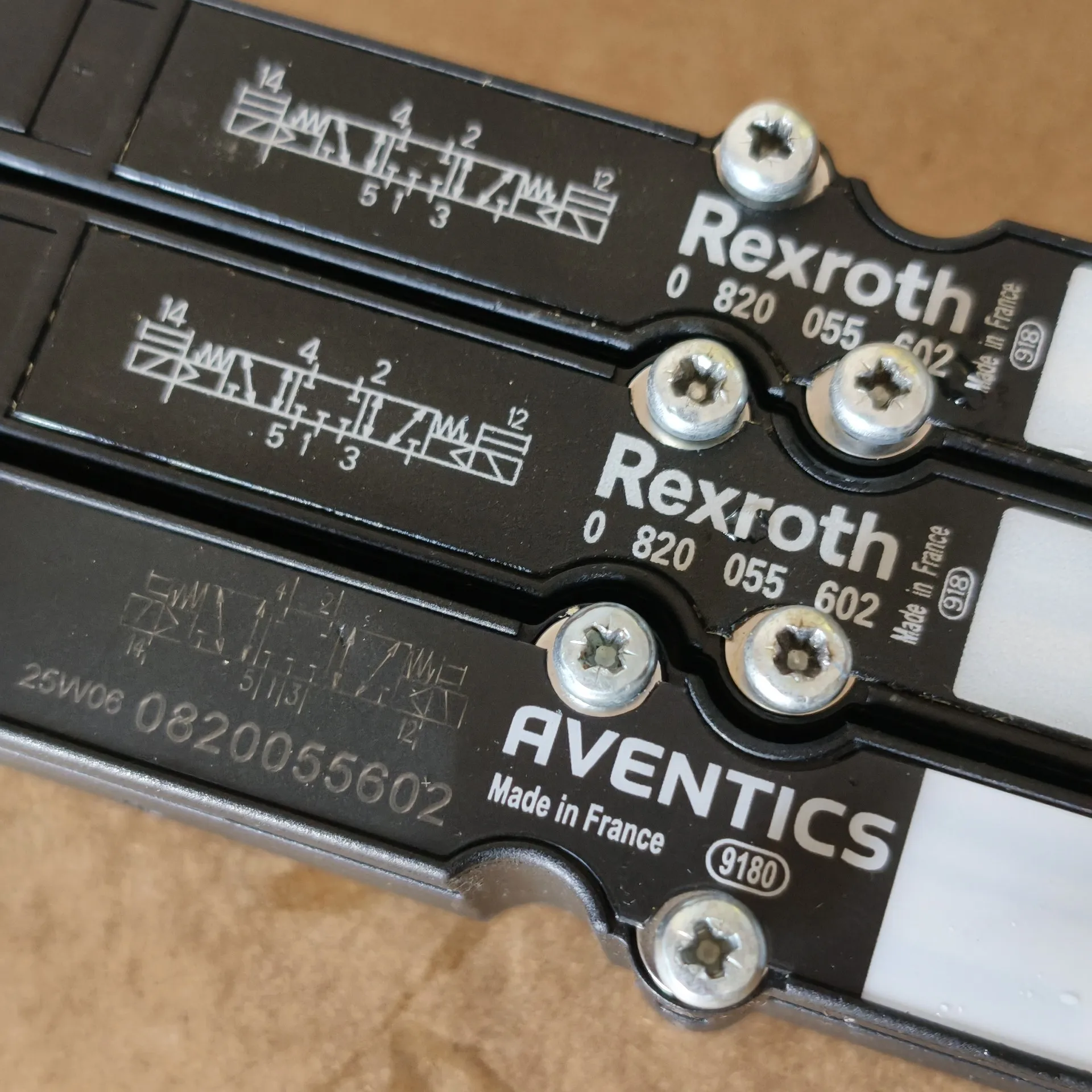 New Rexroth 0820055602 Solenoid Valve