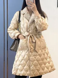 2023 Pearl Luxury Winter Down Coat Women Slim Puffer Fluffy Parkas Female 90% White Duck Down Jacket with belt