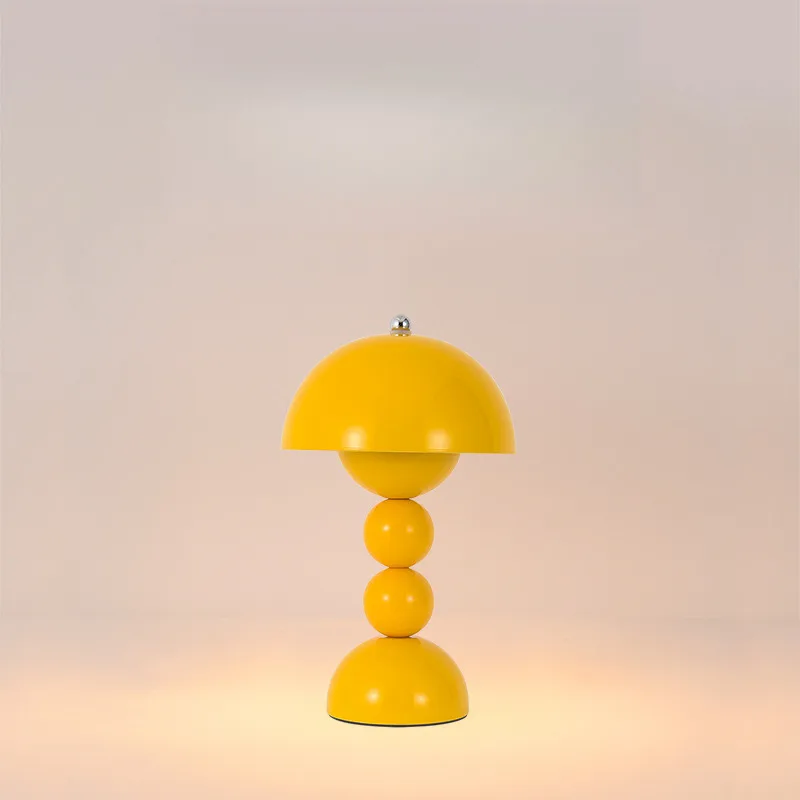 

Iron Art Bud Table Lamp Bedside Lamp Wedding Dowry Decor Mood Light Creative Minimalist Mushroom Lamp For Bedroom