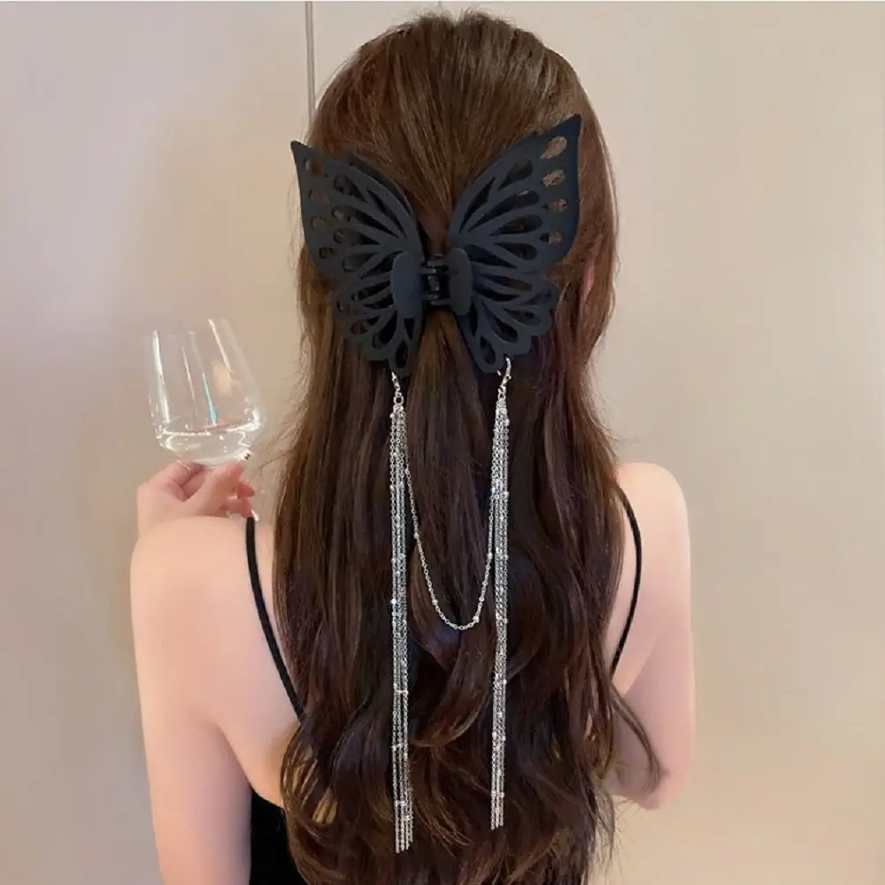 New Vintage Oversized Hollow Butterfly Claw Clip Exaggerate Chain Tassel Hair Grab Clip Shark Clip Hair Accessories For Women