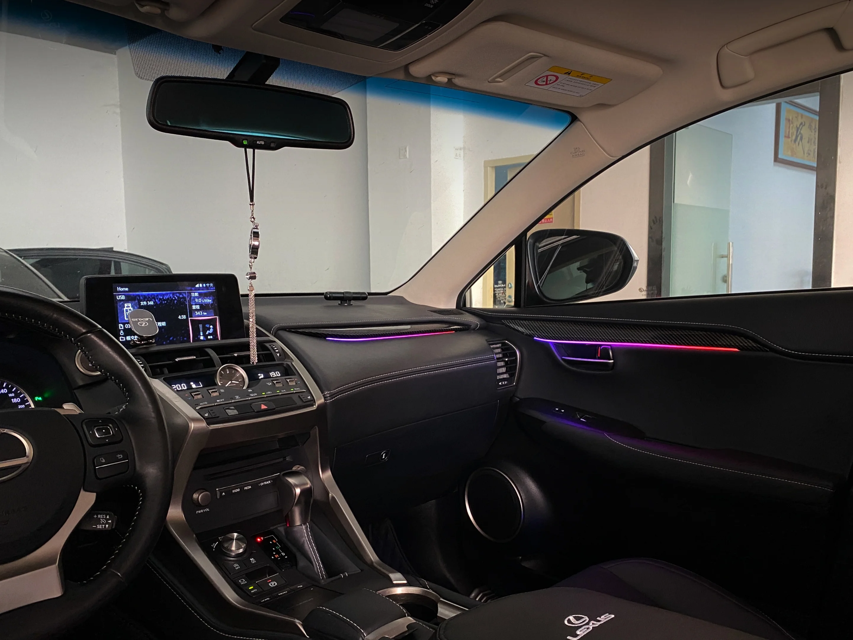 Nowy zestaw oświetlenia ambien – Led Interior Ambient Light recenzja i cena