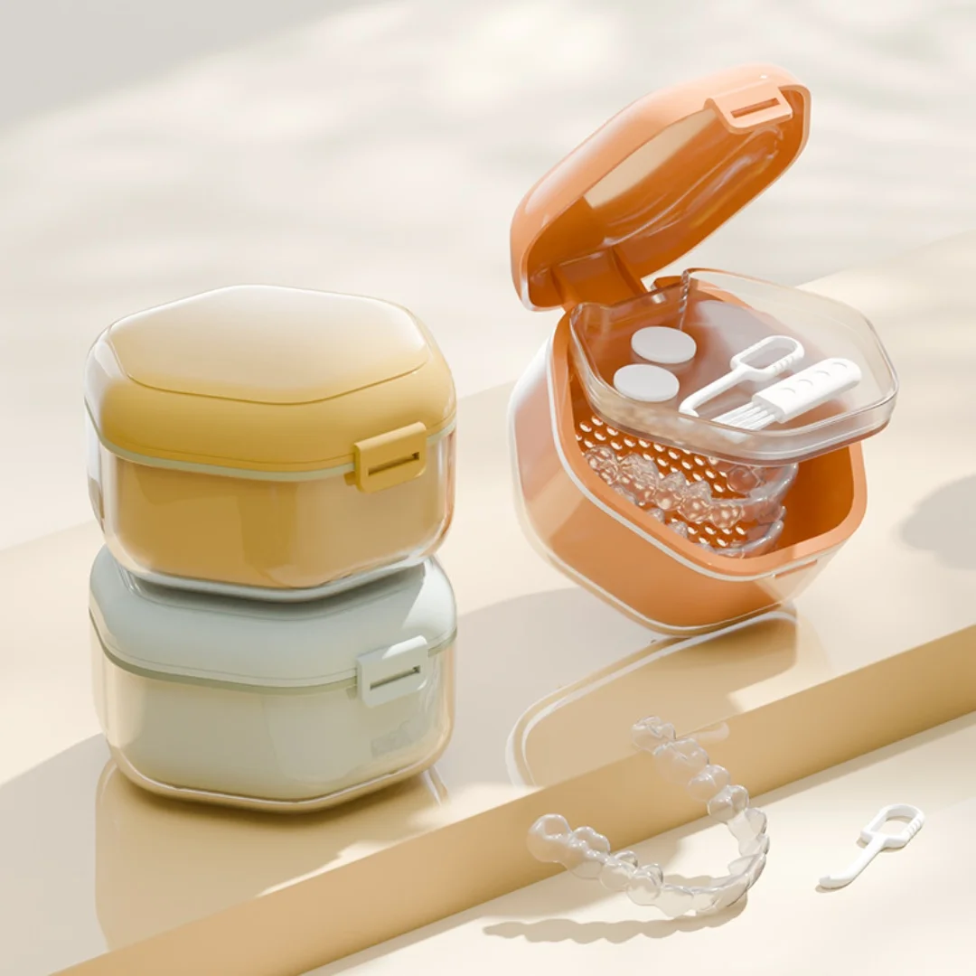 

1pcs Portable Denture Soaking Storage Box Orthodontic Retainer Case Invisible Braces Storage Box Teeth Dental Cleaning Container