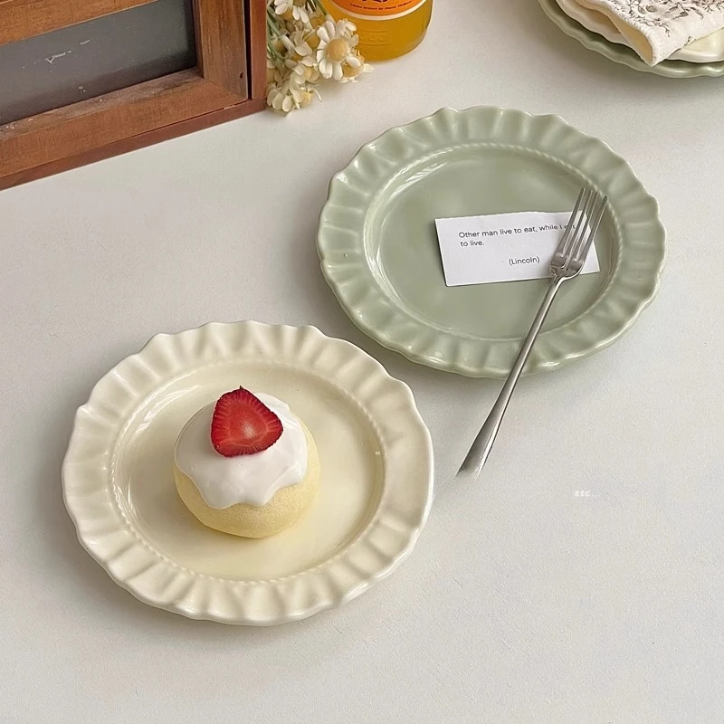 Creativity Irregular Wave Lace Cute High End Dessert Plates Ceramic Tableware Plates Dessert Plates Exquisite Fruit Cake Plate