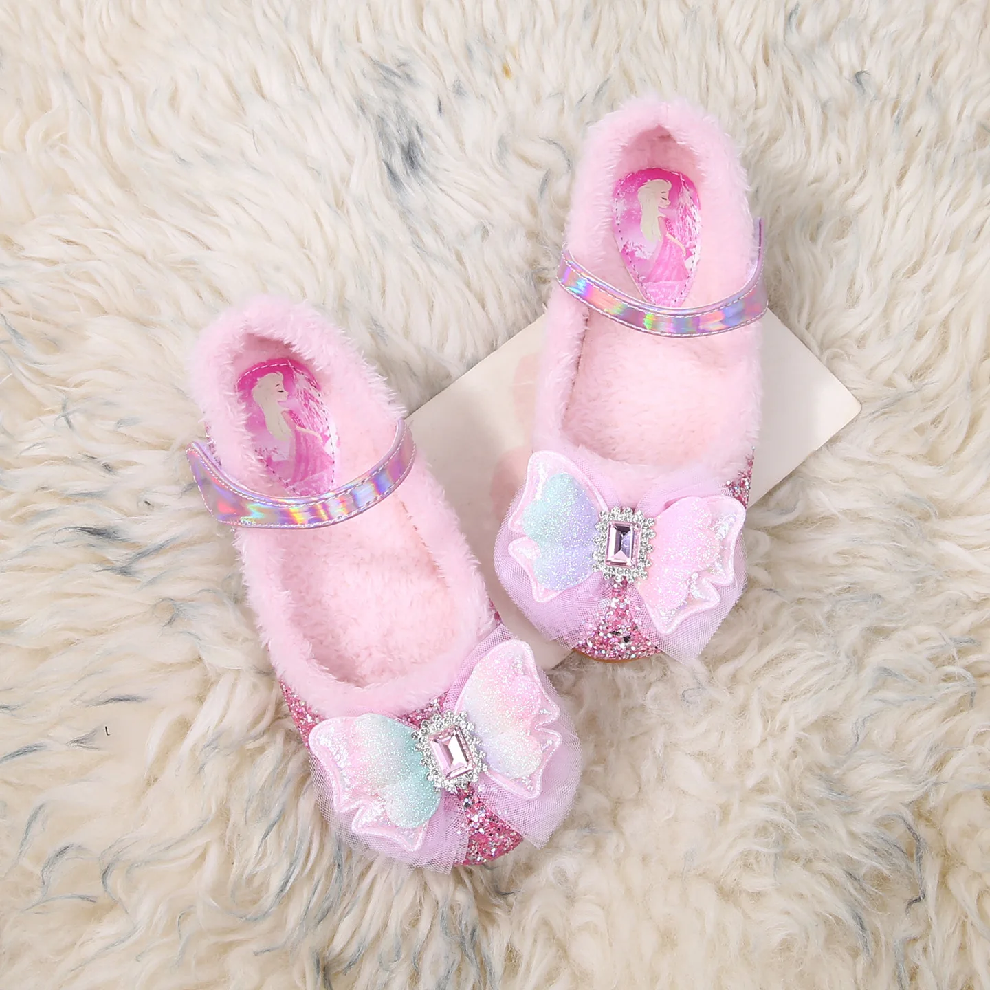 

Детская повседневная обувь, театральная обувь, зимняя обувь принцессы с блестками и бантом из искусственной кожи для девочек, нескользящая розовая, синяя обувь, размер 23-35