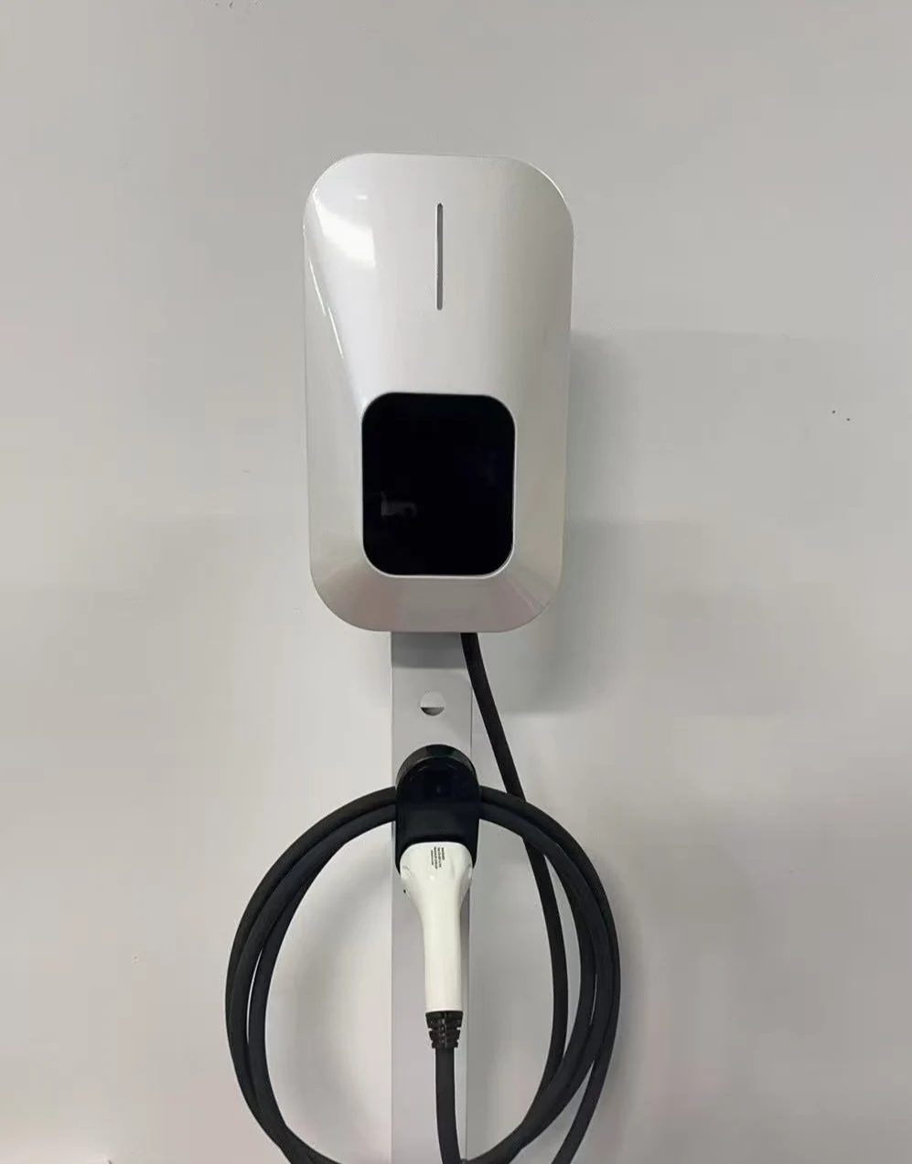 Popular 7KW Wallbox EV Charger for Electric Car Charging with LCD Display New Energy Vehicle Parts & Accessories view 3