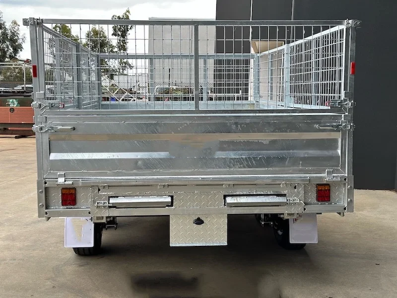 مقطورة قلابة هيدروليكية مجلفنة 12x7 مزدوجة المحور مع سلالم 2.5T 3500 كجم ATM 2000 كجم فرامل كهربائية حمولة