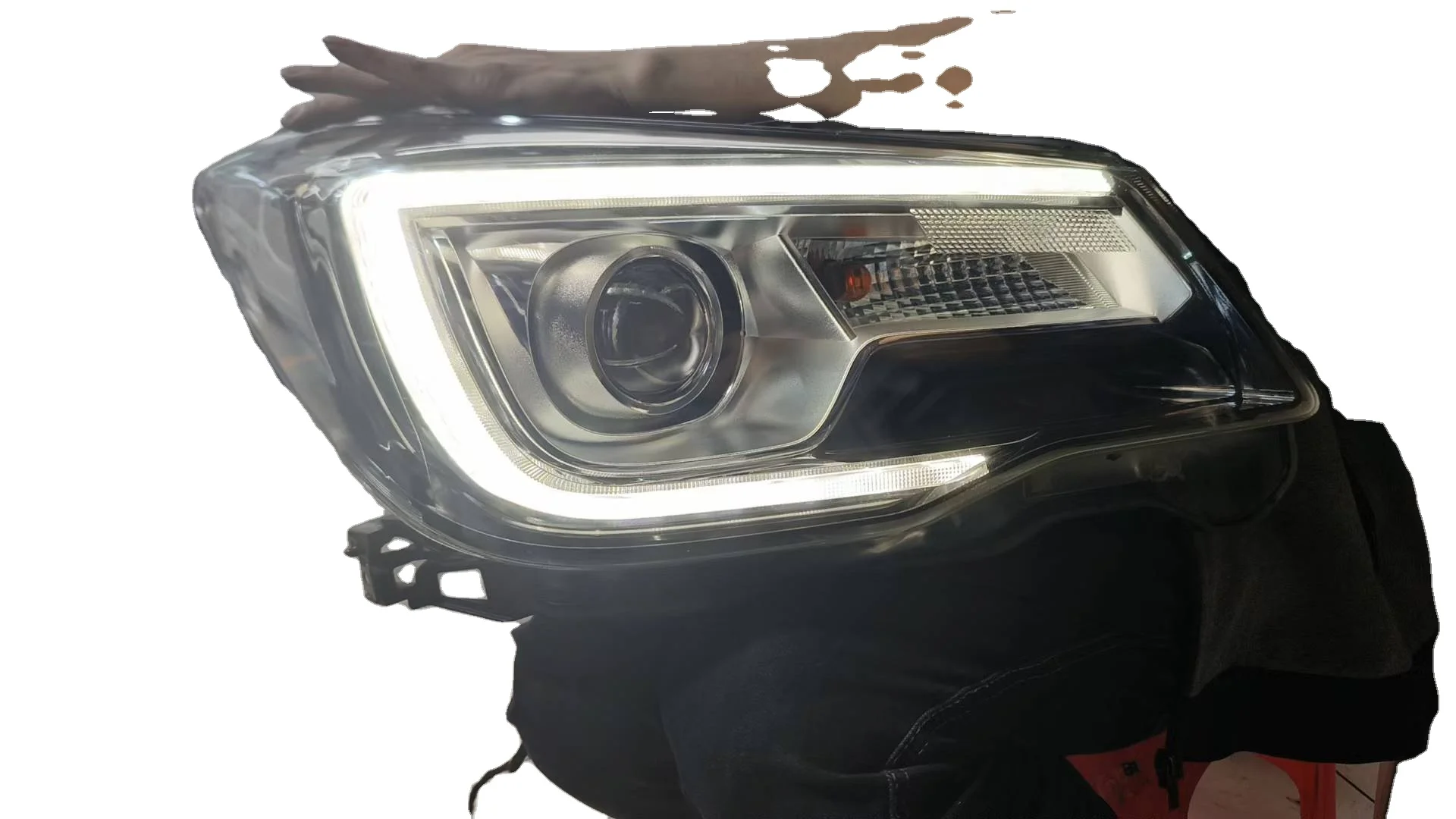 لسوبارو فورستر المصابيح الأمامية المستخدمة الأصلية عالية الجودة قطع غيار السيارات الوفير درابزين الزجاج الأمامي فتحة سقف سقف وحدة التحكم المركزية