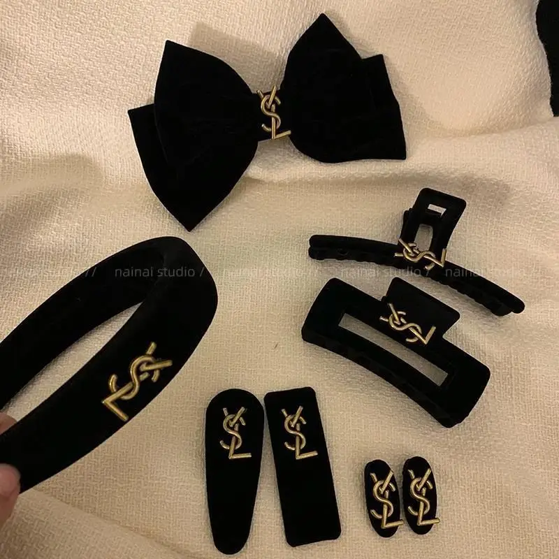 اصنع مشبك شعر على شكل حرف قديم ~ إكسسوار شعر مخملي أسود بنمط فرنسي قديم، مشبك سمك القرش وعصابة رأس على شكل فيونكة، فاخرة خفيفة للسيدات