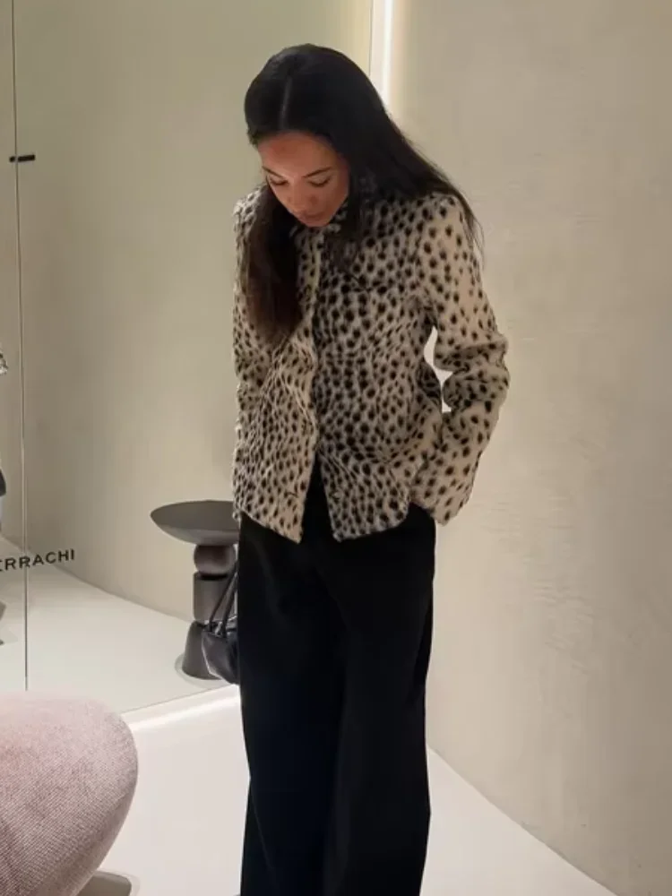 Women Leopard Print Short Furry Jacket Lapel Collar Button Slim Waist Stylish Coat 2026 Autumn Winter Street Lady Outerwears