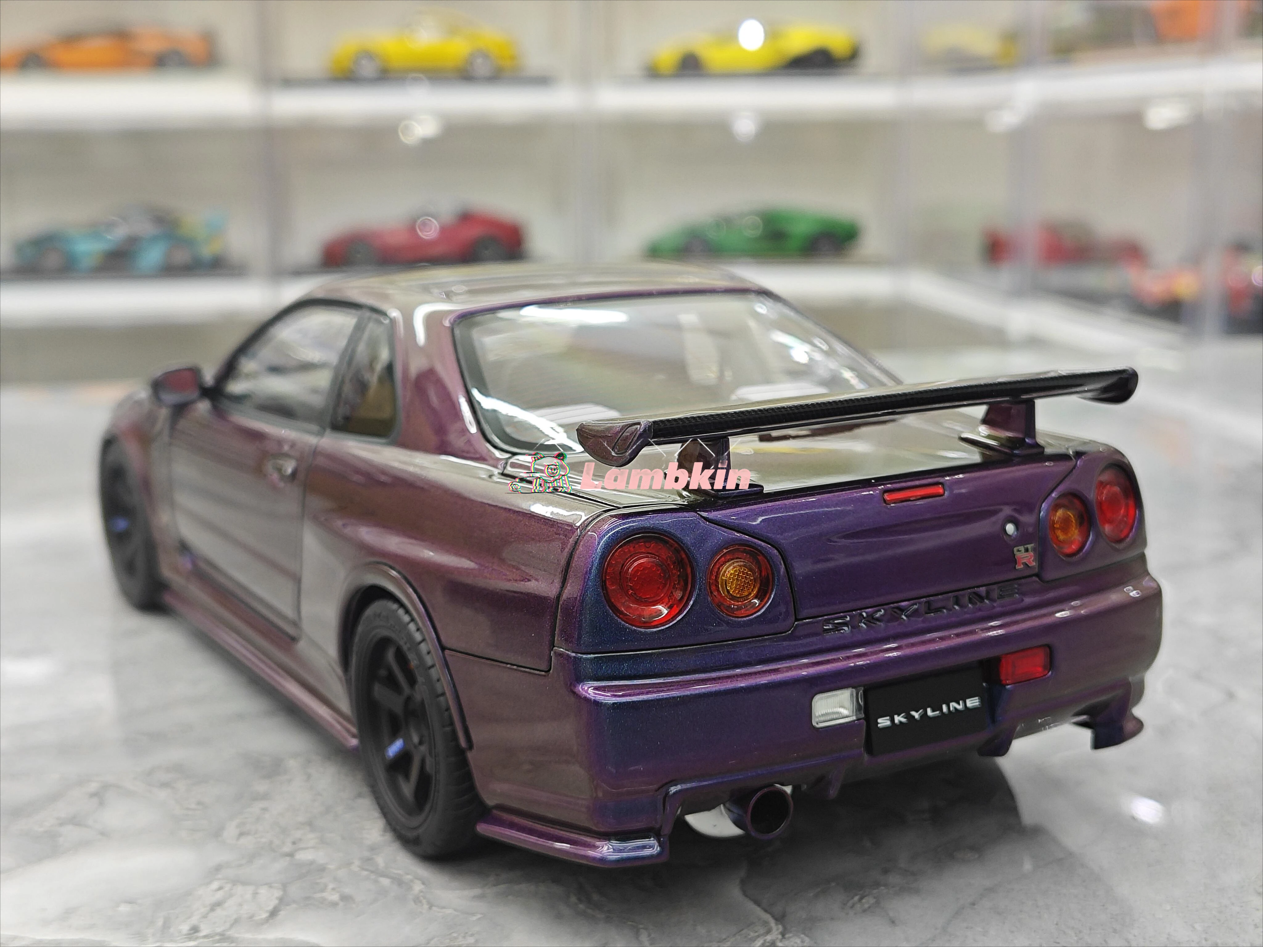 MH MOTORHELIX 1/18 Skyline GTR R34 Simulation Alloy Car Model Collection Gift Ornament Chameleon Purple