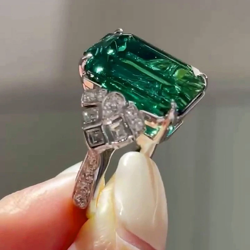 Huitan wspaniałe duże zielone pierścionki z cyrkonią sześcienną dla kobiet Bling Bling akcesoria do obrączki ślubnej prezent na rocznicę modna biżuteria — zdjęcie 4