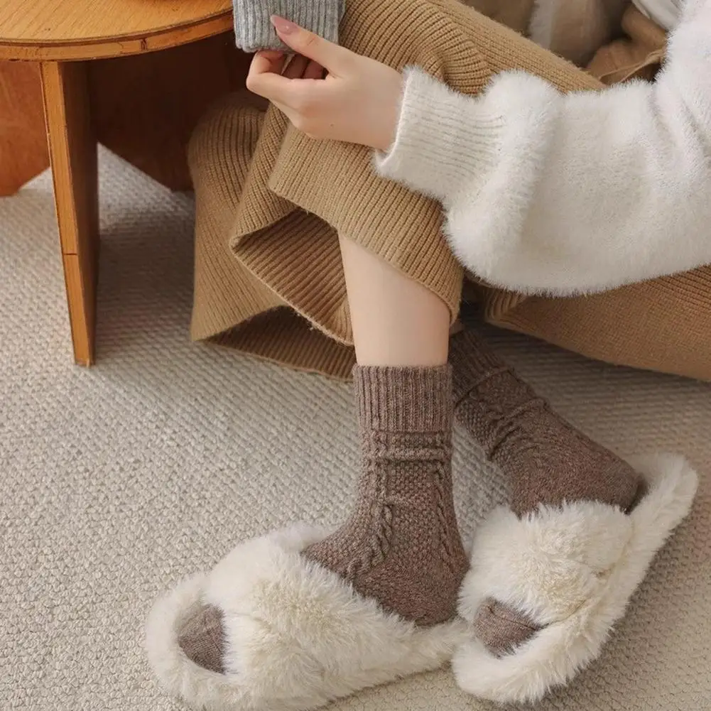Women's Winter Sports Socks - usage example
