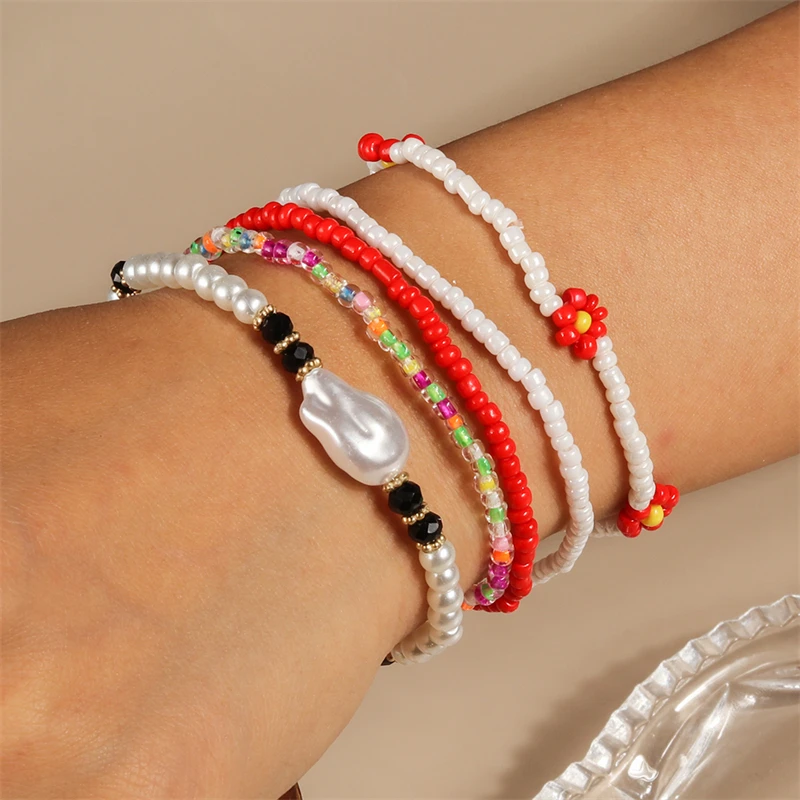 أساور بوهيمية مصنوعة يدويًا من الخرز للنساء ، أساور مطرزة بالخرز على شكل زهرة مرنة ، حفلة فتيات ، هدايا مجوهرات ، 5 ألوان في المجموعة