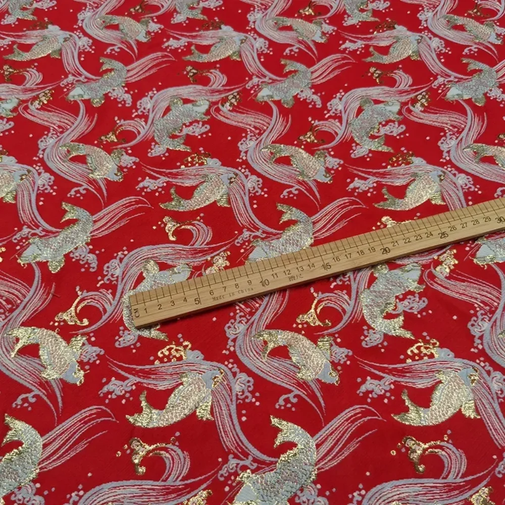 

Трехмерная жаккардовая ткань для костюма Тан, атласный Cheongsam в китайском стиле, золотая проволока, ветровка кои, тост для платья, парча