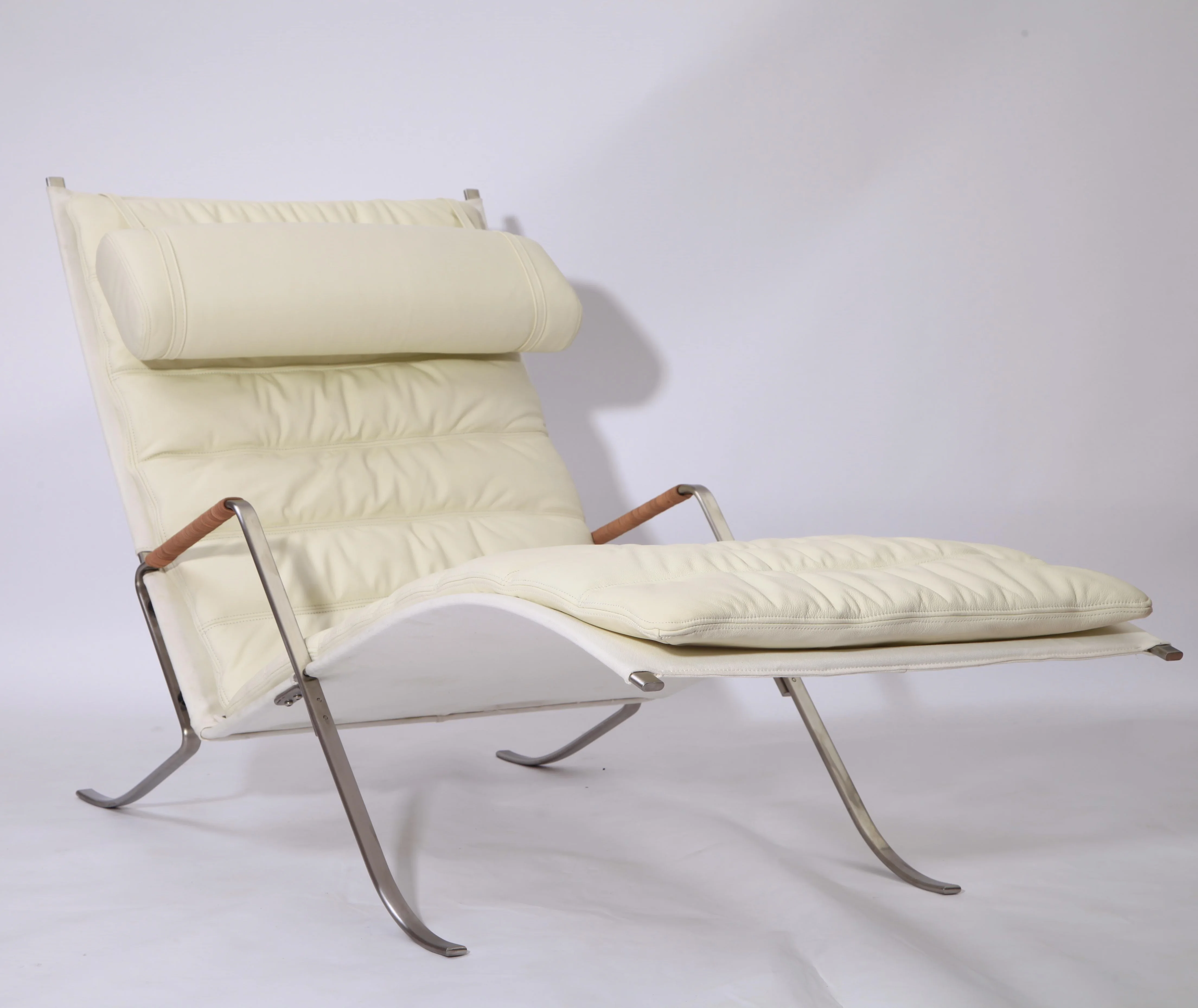 Mid Centuty Modern Design Chaise Lounge White Leather FK87 Grasshopper Chair Reproduction