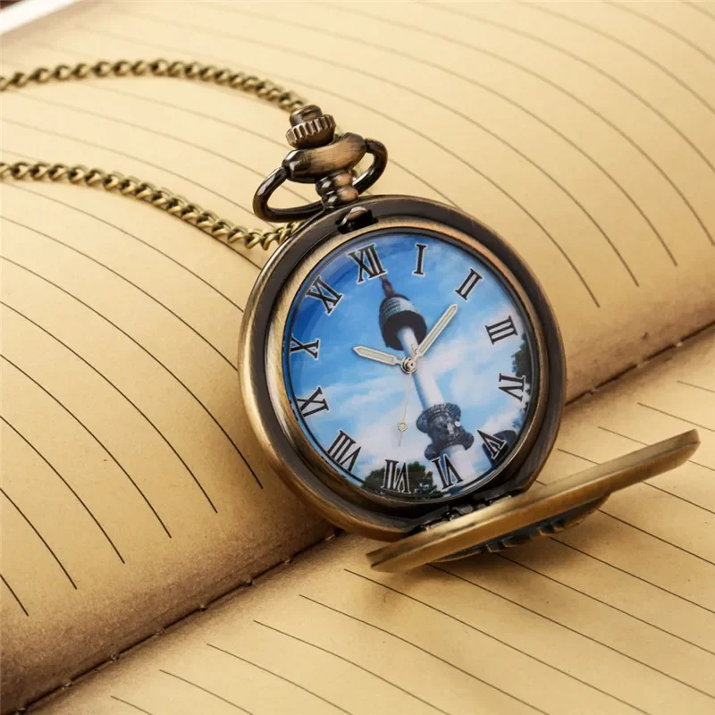 Vintage Pocket Watch with N Seoul Tower Pattern Men Women Analog Quartz Clock Collectable Clock Necklace Pendant Chain Gift