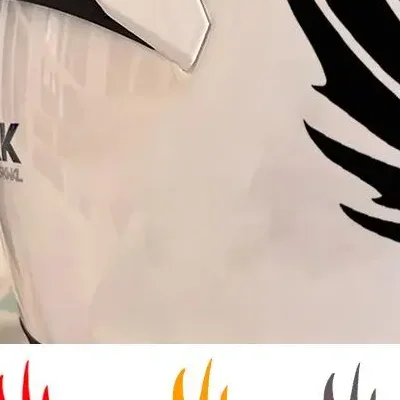 

2 Pairs DIY Motorbike Helmet Fuel Tank Scooter Modification Vinyl Decals Reflective Wings Motorcycle Waterproof Stickers