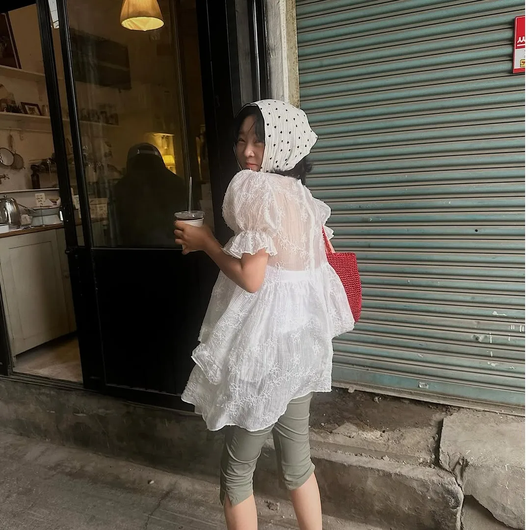 2026 Summer New Korean Style Fashionable Casual Embroidered Bubble Sleeve Top Women's Loose Fit Short Sleeve Lace Shirt