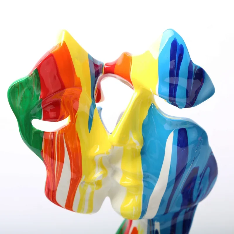 Creative Color Mask Character Ornament Desktop Bookcase Living Room Wine Cabinet Entrance Ornament Resin Crafts