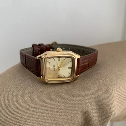 Fashion Temperament Vintage Senior Square Quartz Watch For women's girl Student gift Women's accessories