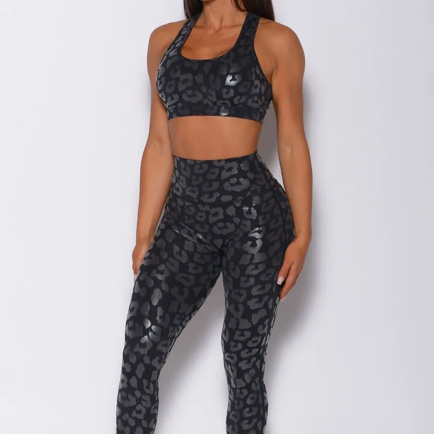 Imagem -02 - Pmwrun-conjunto de Terno de Yoga de Duas Peças Feminino Desgaste Ativo Brilhante Fitness Vest Leggings de Cintura Alta Leopard Pattern Foil Hip Lift Novo