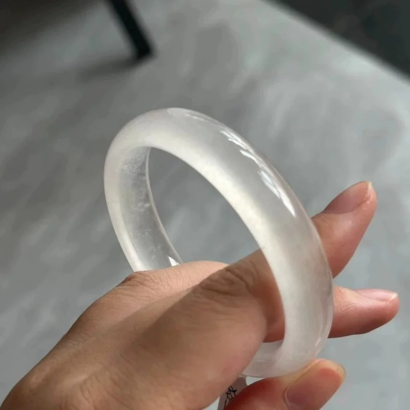 

Jade Hot-Selling High Ice Type White Moonlight Bracelet Jadeite Color Fan Bingbing Same Style Water Foam Jade Bracelet White Ice