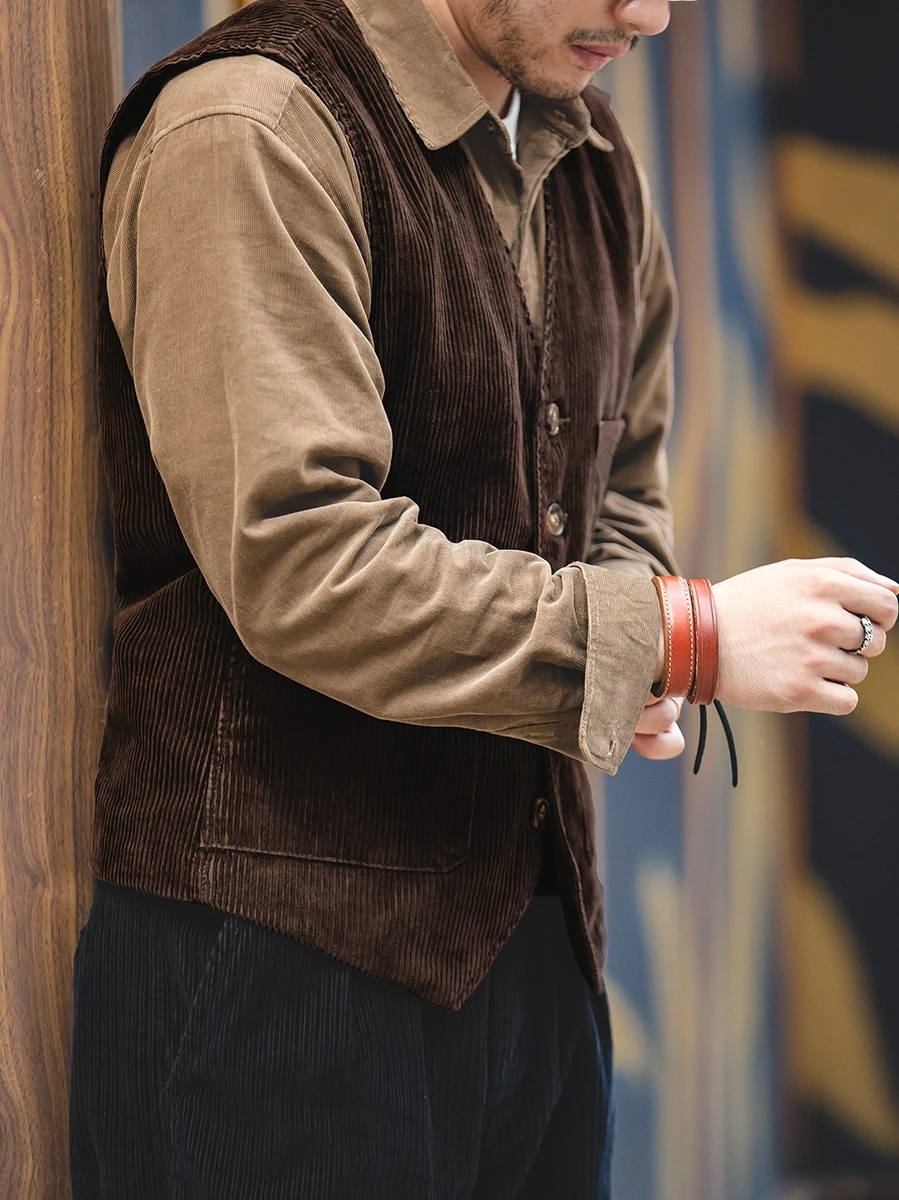 

Мужской рабочий жилет в стиле ретро из вельвета, модный, весенне-осенний, хлопковый, с V-образным вырезом, на пуговицах, цветной