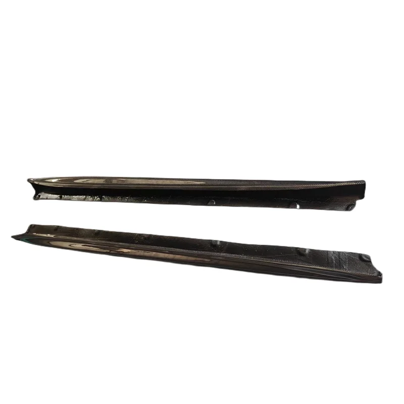 

High Quality Carbon Fiber Side Skirts and Side Shovels for the 18-20 Porsche Cayenne 9Y0 Body Kit