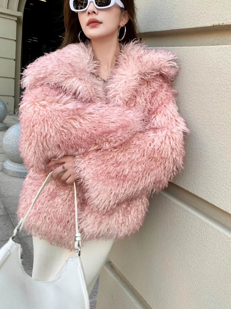 خريف 2025 تصميم عصري وردي مصبوغ بياقة مدببة من الفرو الصناعي سترة صوفية طويلة قصيرة معطف طية صدر السترة للنساء سترة فروي Y2k #6