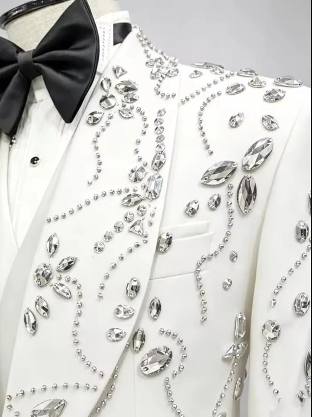 

Jewelry Stones Ornament Men's Suit For Weding Shawl Label Prom Blazer Customized 3 Piece Sets Groom Tuxedos Male Fashion Outfits