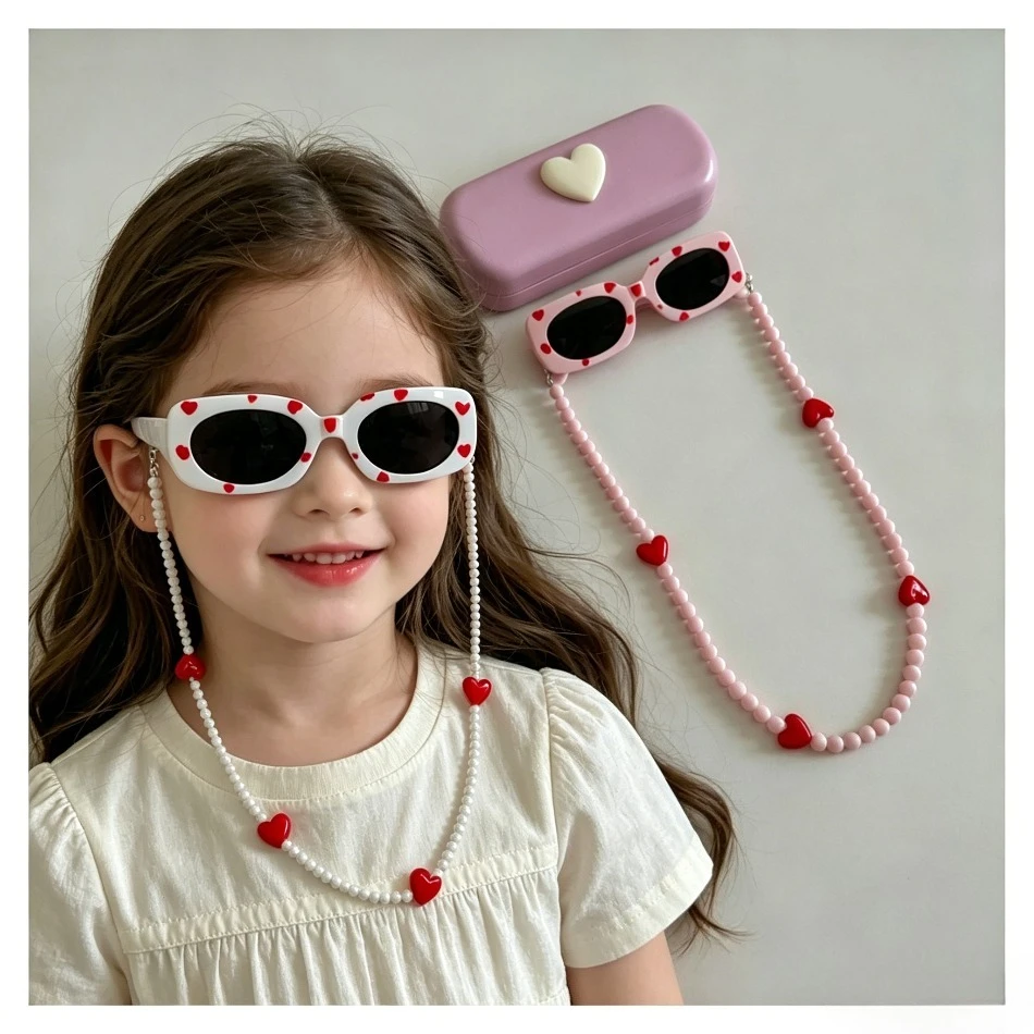Gafas de Sol con Forma de Corazón para Niñas Pequeñas, con Estuche, Cadena de Perlas, Set de Gafas para Niñas, para Uso en Exteriores, Viajes y Playa BT14
