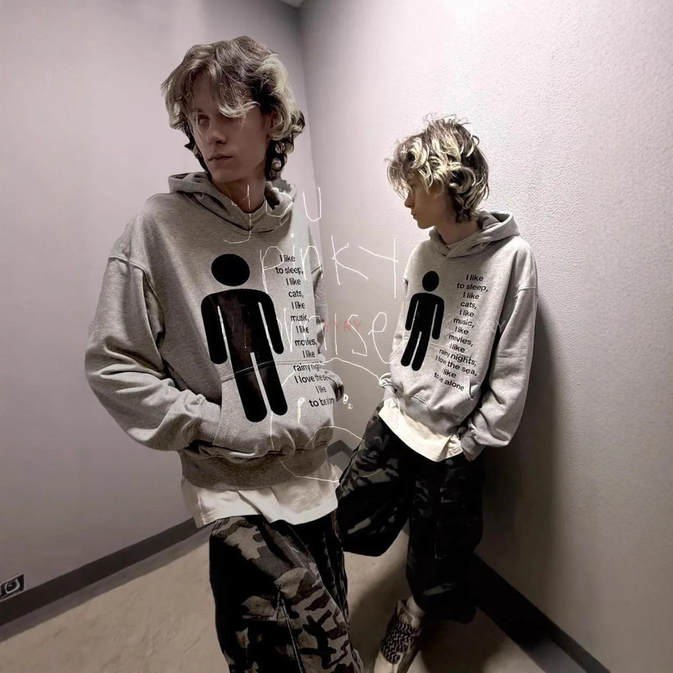 سترة بغطاء للرأس مطبوعة داكنة مخصصة عبر الحدود من أوروبا وأمريكا، سترة بقلنسوة بأكمام طويلة، سترة كلاسيكية، اتجاه الشارع