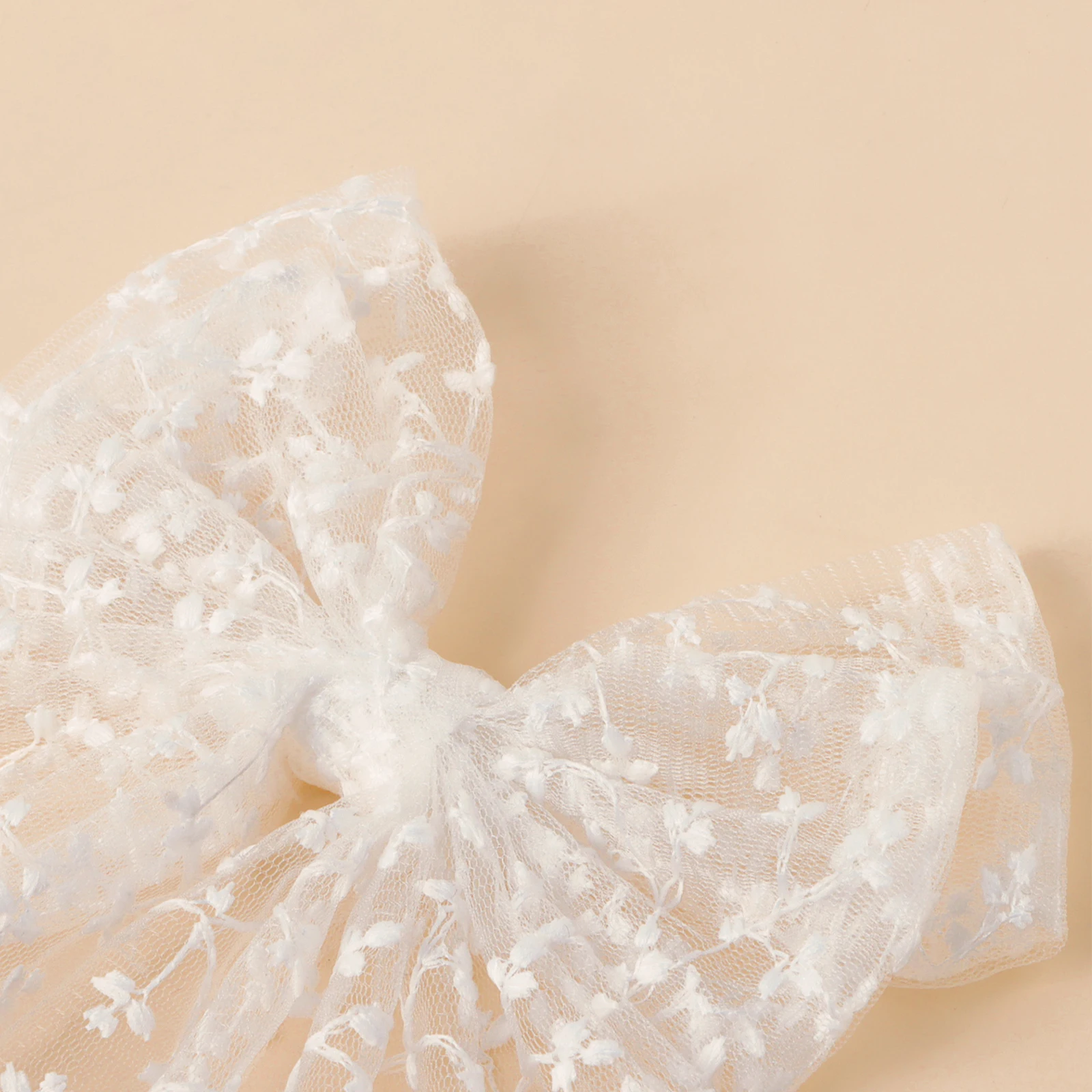 1pcs New Hot Sell Tailcoat Lace Bow Hair Clip Sweet Lovely Princess Style Hairpin Girl Romantic Wedding Season Headwear Gift