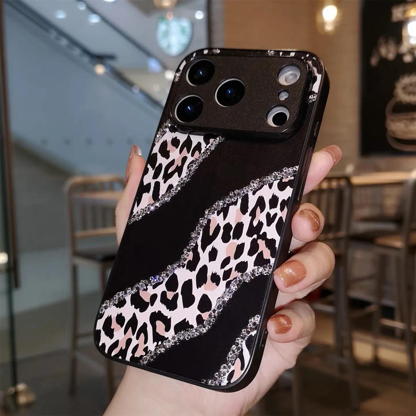 

Suitable for iPhone, custom high-end rhinestone leopard print phone case