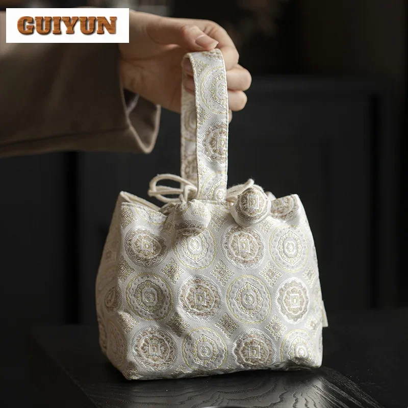 

Chinese Embroidery Fabric Tea Cozies Handmade Bundle Storage Bag Tea Cozy For Teapot Portable Bag Travel Tea Set Bag Teaset Gift