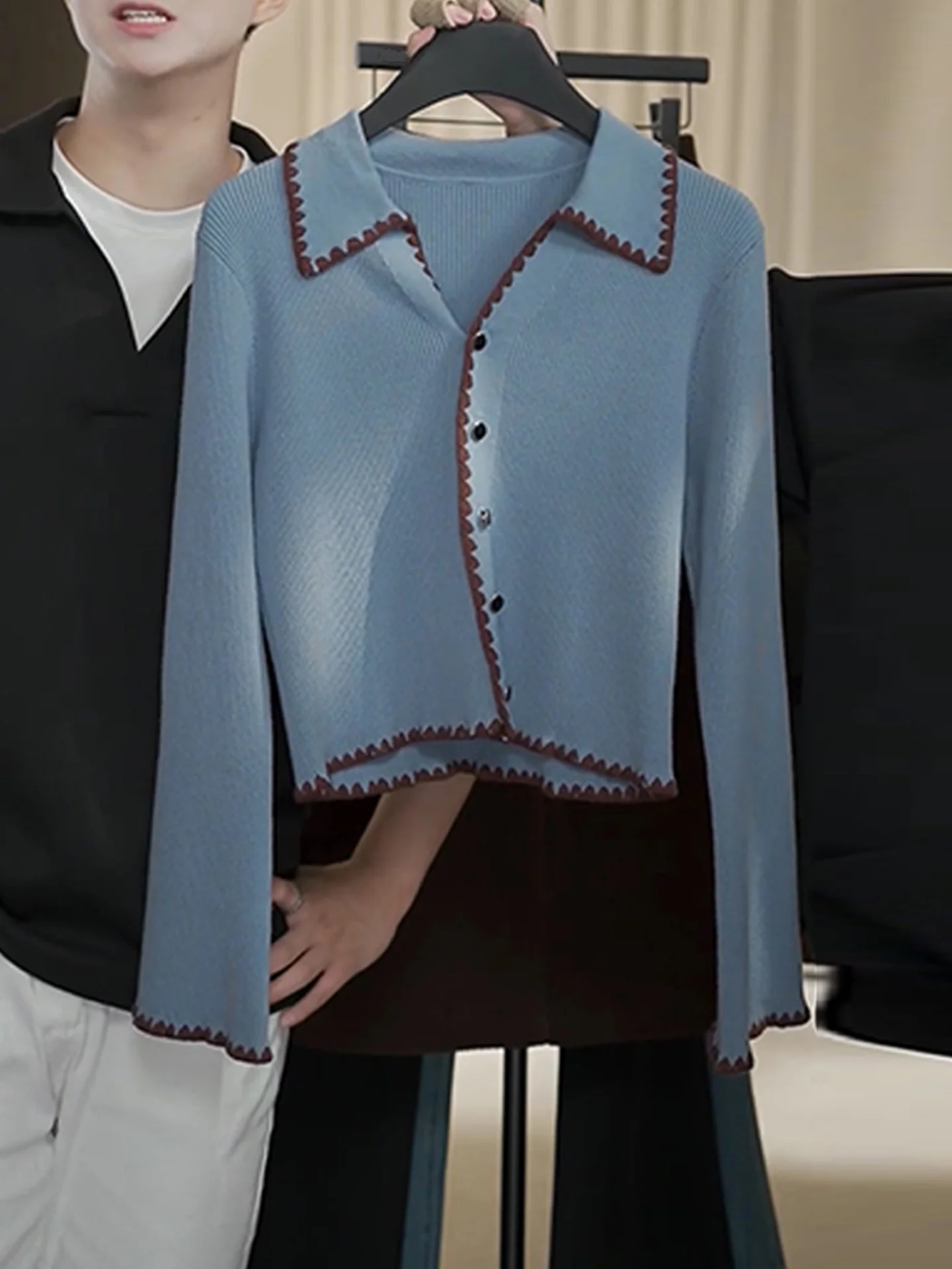 

Thiened Long Sve Collar Color Blo Single Button Knitted Sweater Vintage Simple Sle Women's Faion Autumn Cardigan