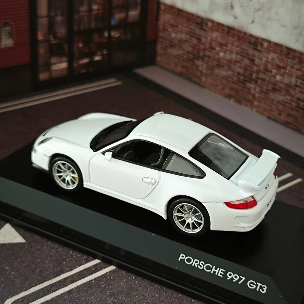 1: 43 Porsche 997 Gt3 Rs Simulation Car Model Ornaments Collection Accessories