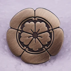 Japanese Maedate enamel pin brooch badge Oda Nobunaga family crest metal modern jewelry accessories