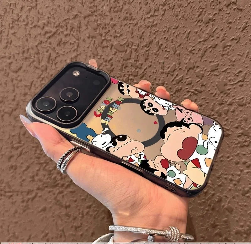 เคสโทรศัพท์ไร้สายลายการ์ตูน 3 มิติ น่ารัก ชินจัง บุริบูริเซมอน สำหรับ iPhone 13 14 11 12 15 16 Pro Max ฝาปิดแม่เหล็กตลกๆ ﻿