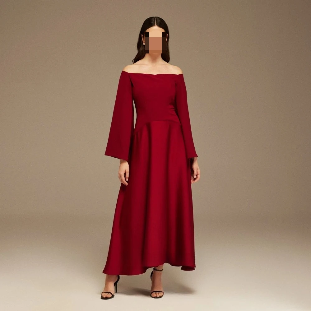 Abito lungo personalizzato con spalle scoperte in crêpe di raso con maniche fluide Abiti da sera con maniche a 3/4 a trapezio Abiti da cocktail con collo nudo