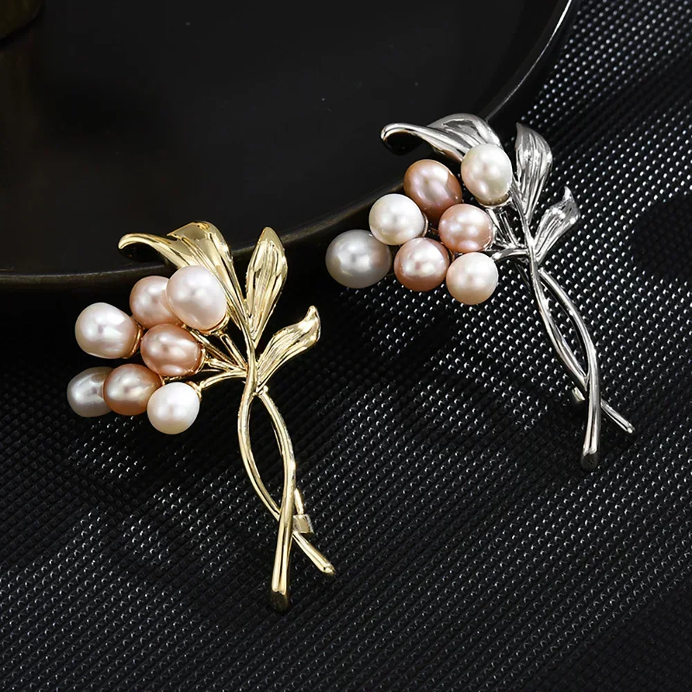 

High Quality Pearl Bouquet Brooch Pin Badge for Women Girls Fashion Clothes Decoration Jewelry Gift for Girlfriend New