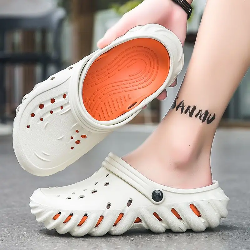 

Soft Platform Hole Slippers for Men Designer Luxury Clappers 2025 Sandals Man Comfortable Trend Style Fun Original Outdoor Shoes